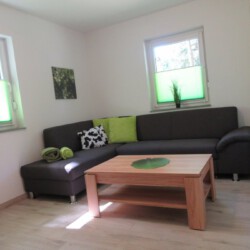 Haus am Wald mit 2 Ferienwohnungen 6 Haus am Wald mit 2 Ferienwohnungen